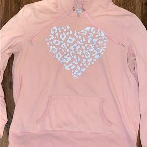 Victoria’s Secret Sweatshirt leopard print heart